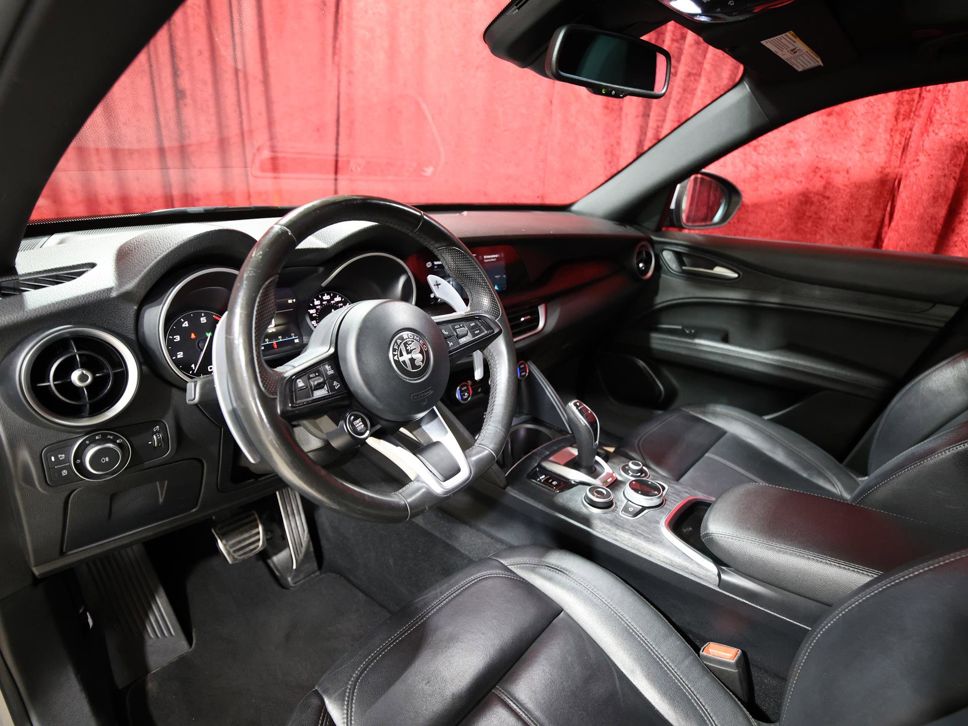 Used 2022 Alfa Romeo Stelvio Sprint RWD image 12