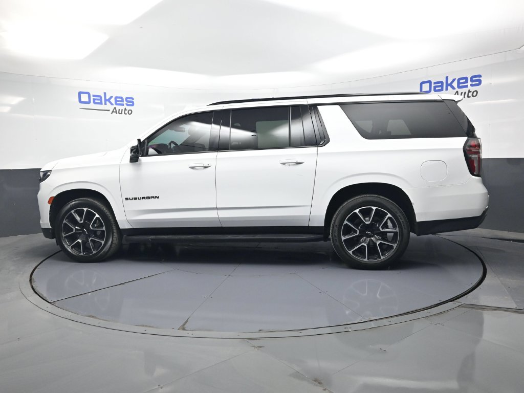 Used 2021 Chevrolet Suburban RST w/ Luxury Package AWD/4WD image 4