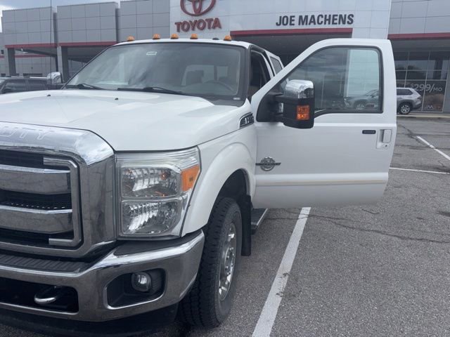 Used 2015 Ford F250 Lariat w/ Lariat Ultimate Package AWD/4WD image 2