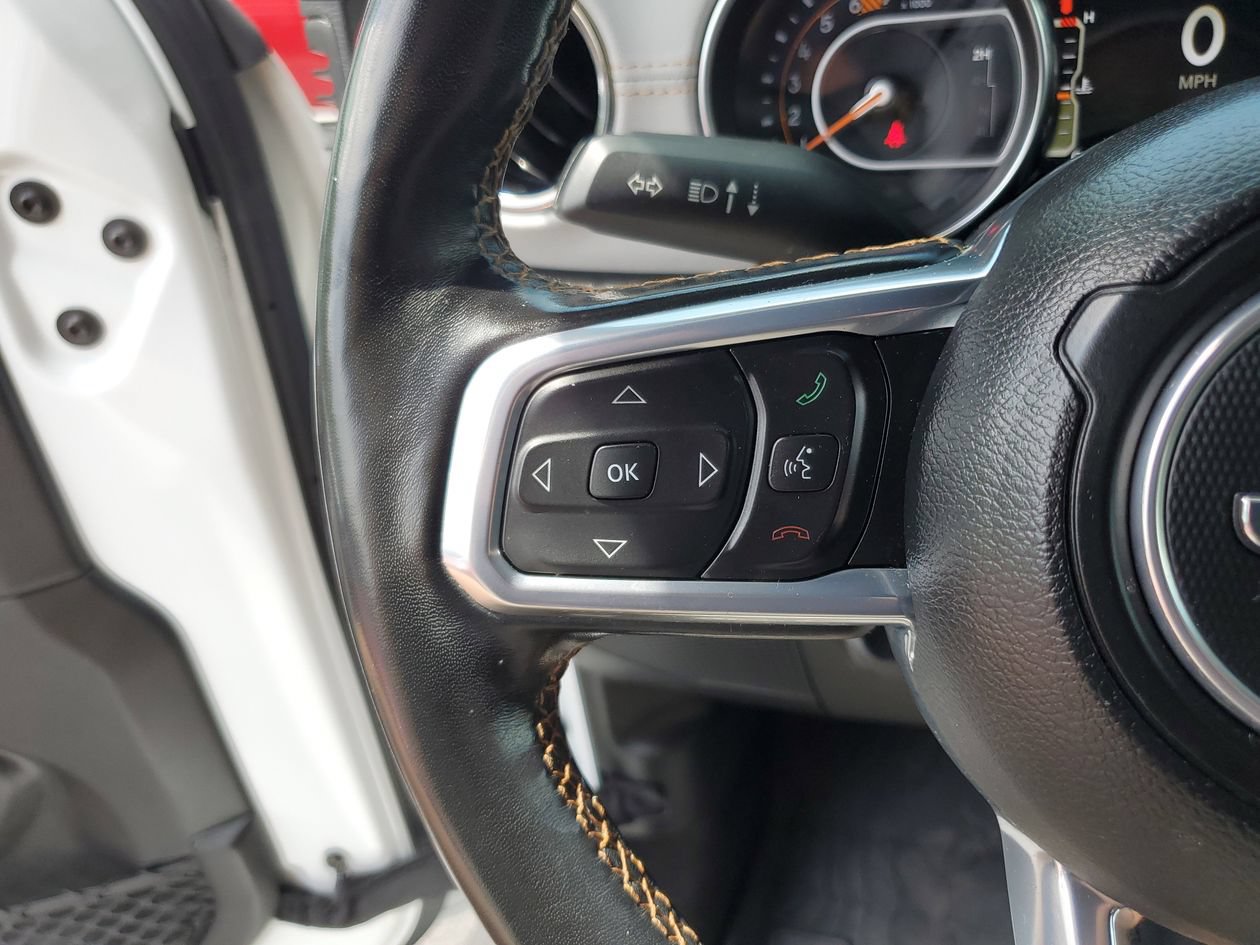 Used 2022 Jeep Wrangler Unlimited Sahara AWD/4WD image 28