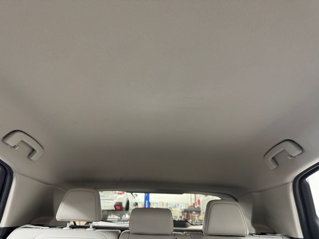 Used 2023 Nissan Ariya FWD image 23