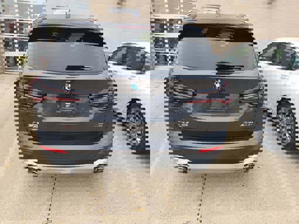 Used 2022 BMW X3 xDrive30i w/ Convenience Package image 6