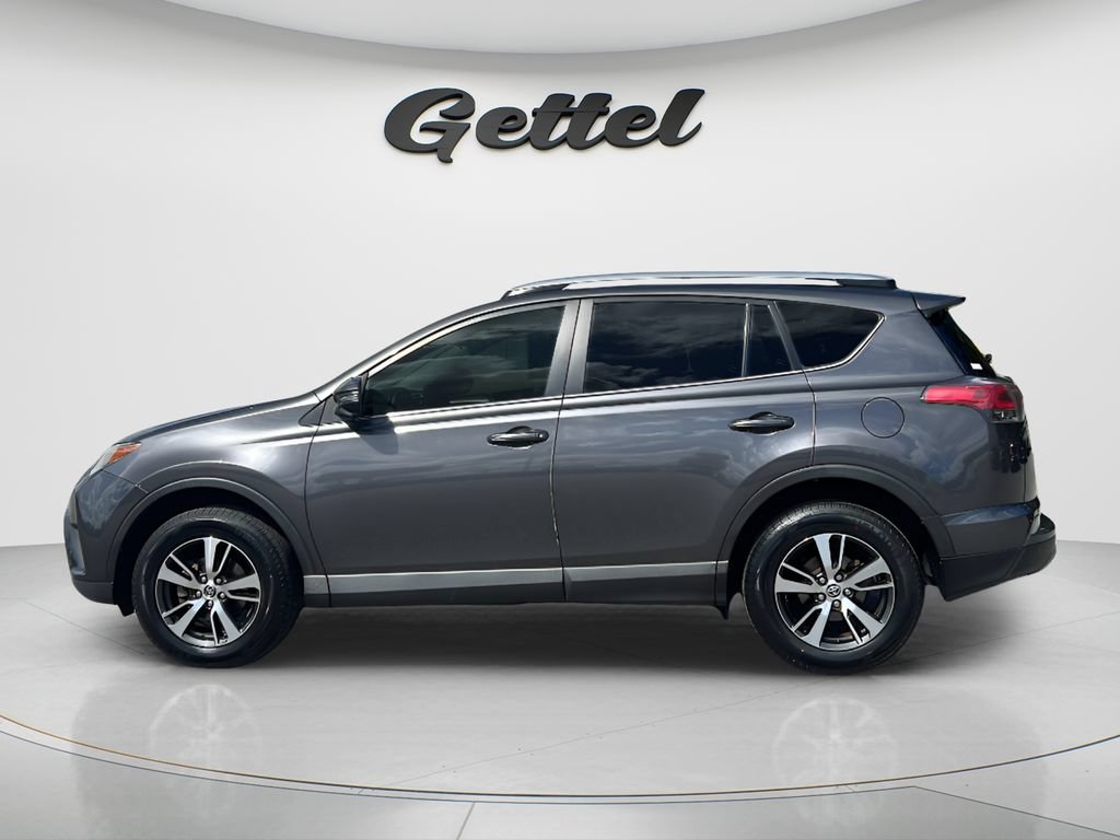 Used 2018 Toyota RAV4 XLE FWD image 8