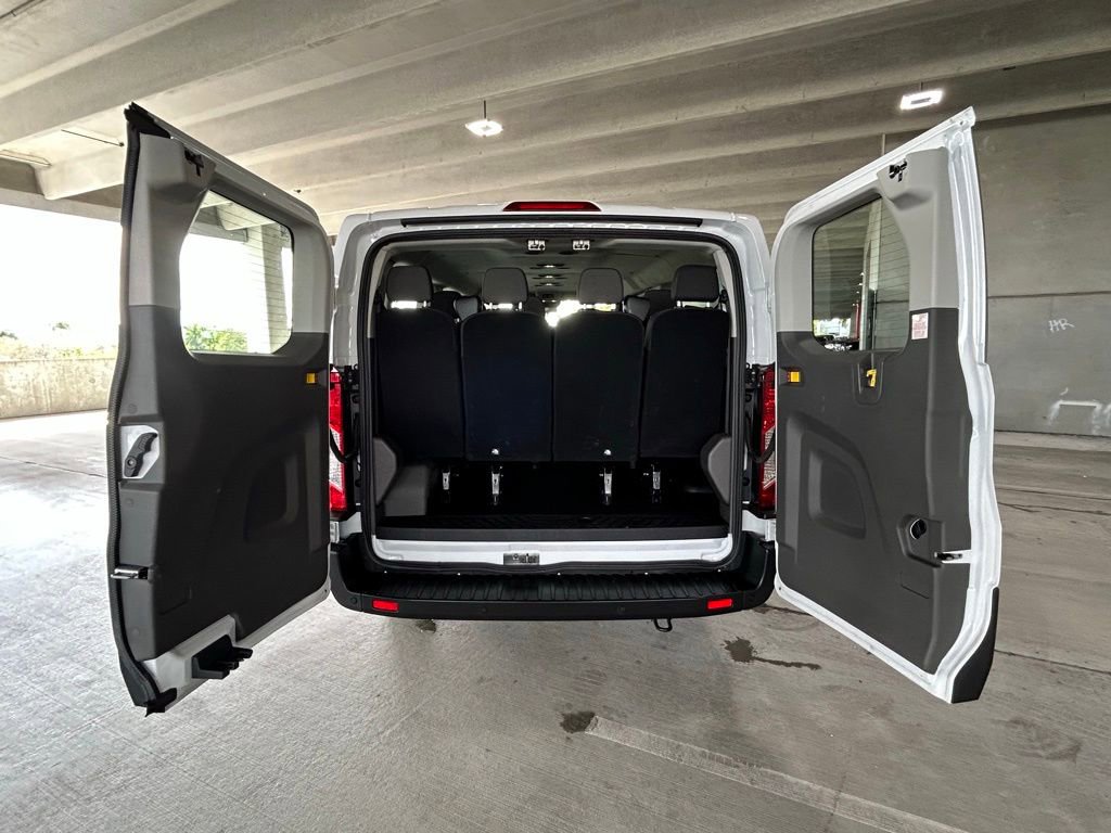 Used 2024 Ford Transit 350 XLT image 39