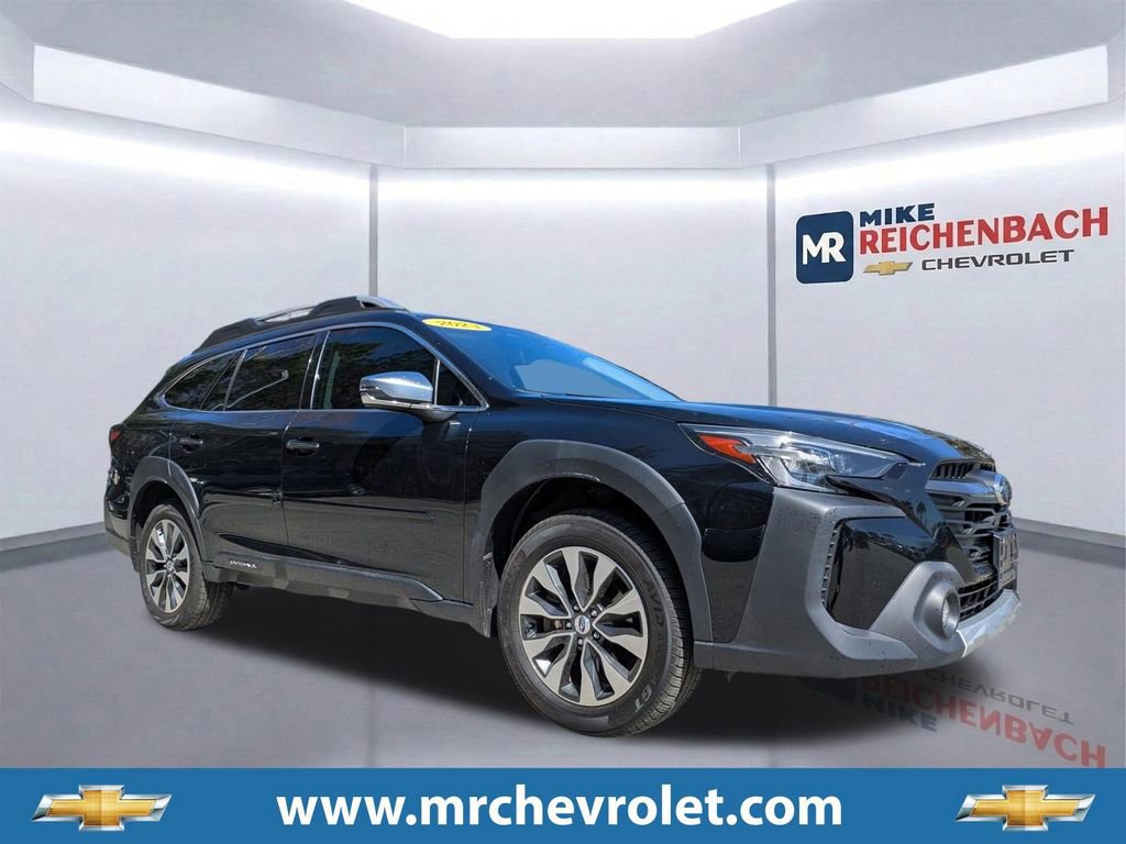 Used 2023 Subaru Outback Touring image 1