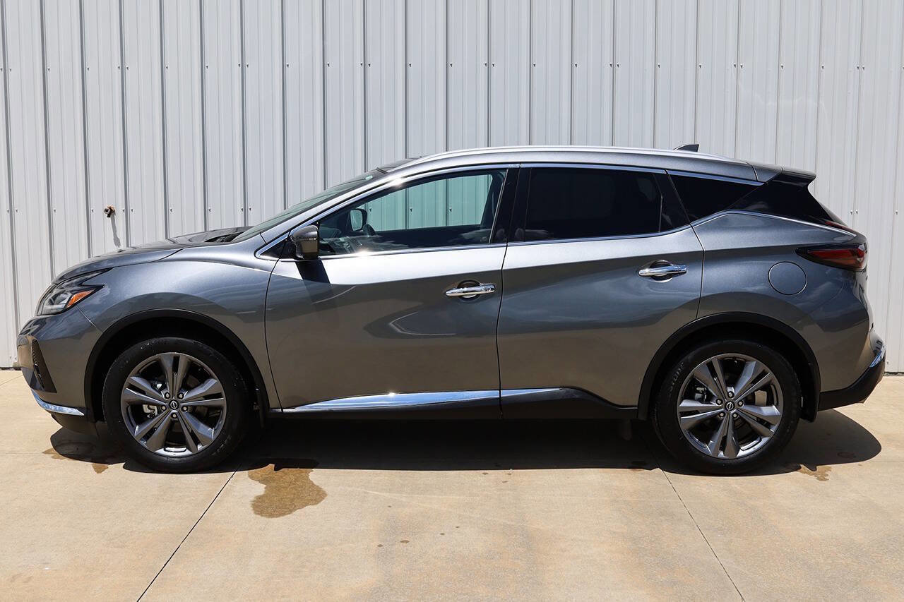 Used 2024 Nissan Murano Platinum w/ Cargo Package image 2