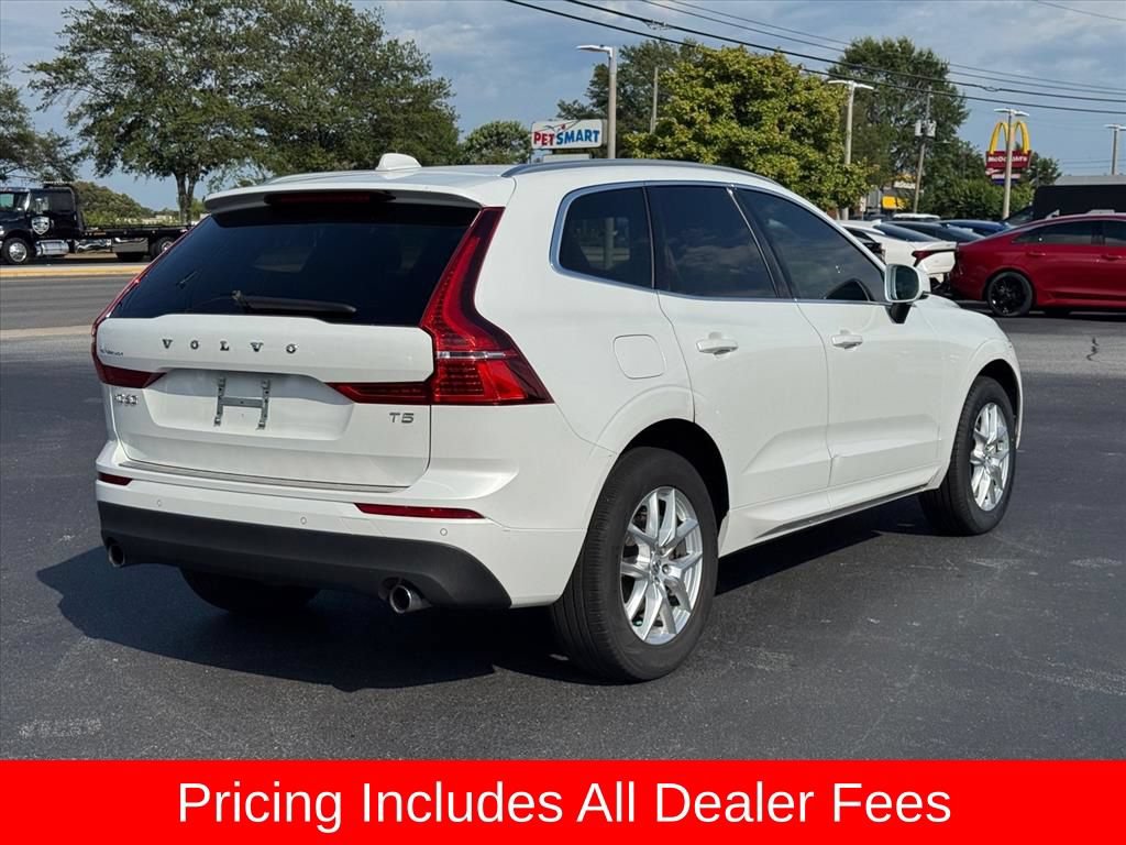 Used 2021 Volvo XC60 T5 Momentum w/ Protection Package Premier FWD image 3