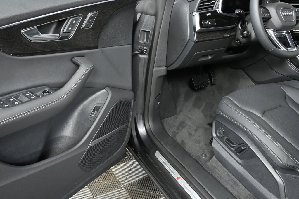 New 2025 Audi Q8 Premium Plus image 7