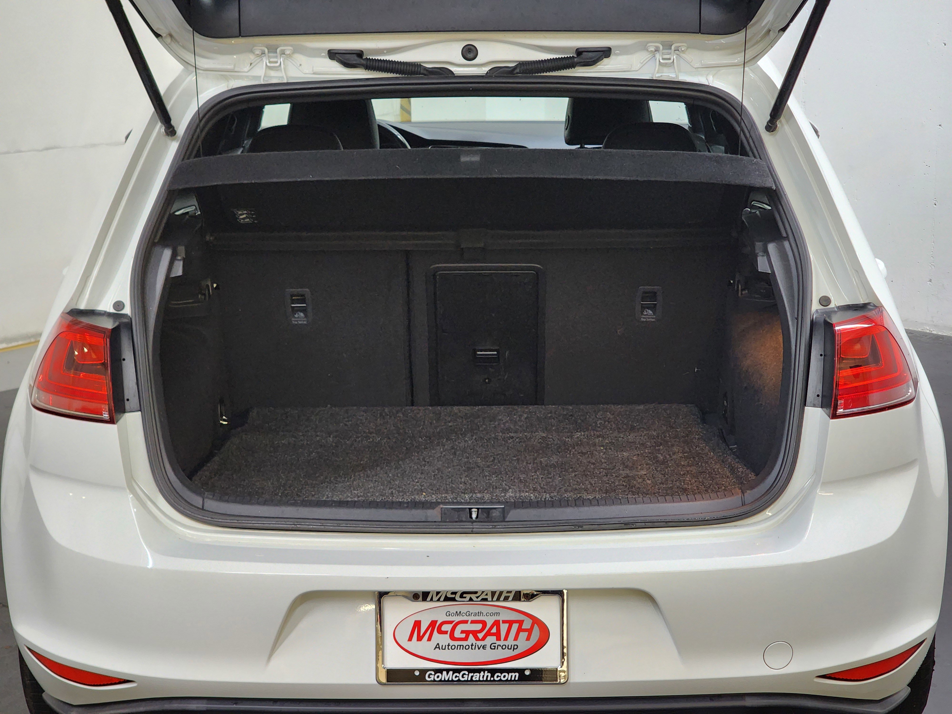 Used 2017 Volkswagen GTI Autobahn image 8