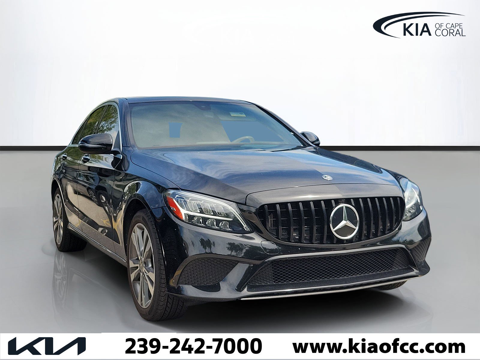 Used 2021 Mercedes-Benz C 300 4MATIC Sedan image 1