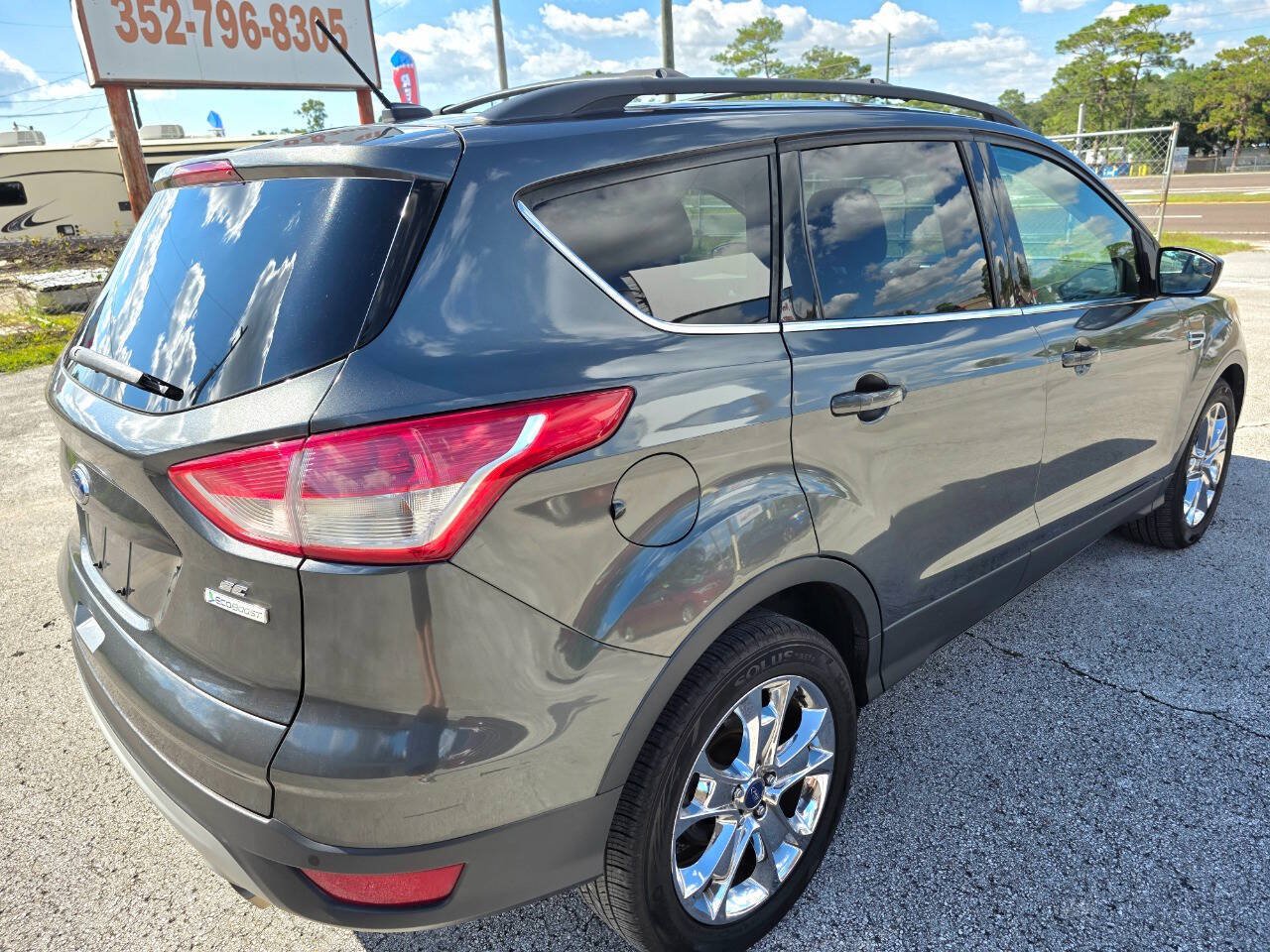Used 2015 Ford Escape SE w/ Equipment Group 201A FWD image 4