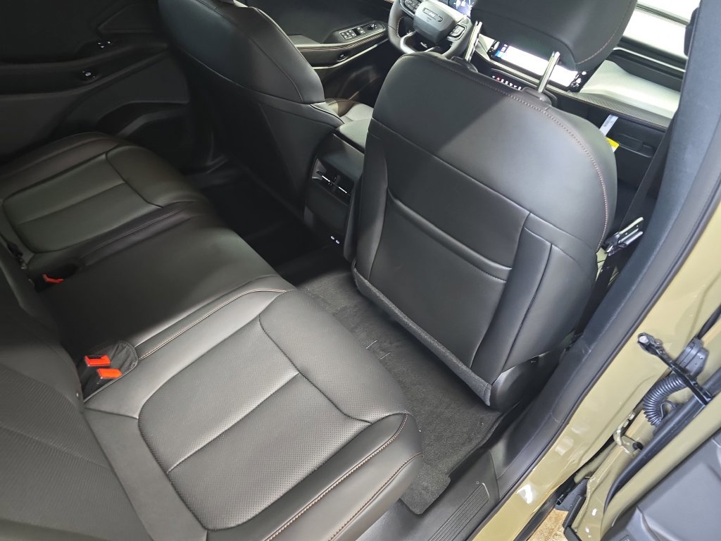 New 2026 Jeep Cherokee Limited AWD/4WD image 12