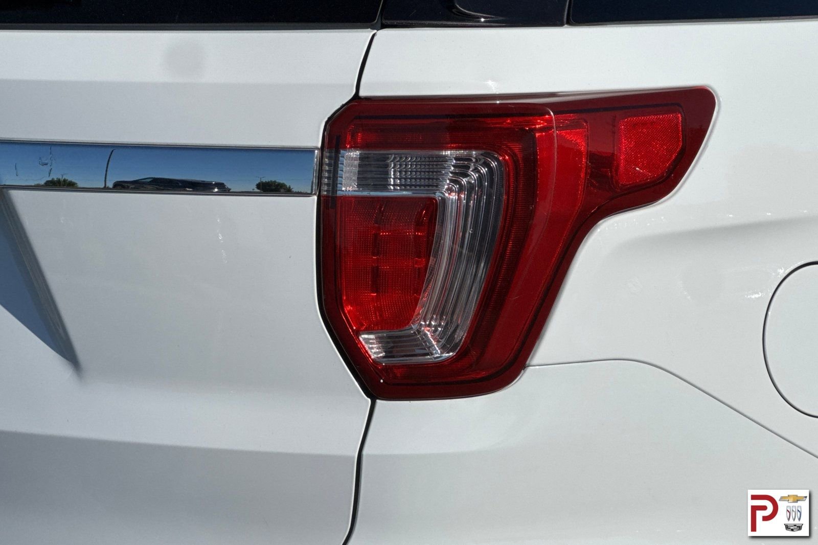Used 2017 Ford Explorer XLT AWD/4WD image 34