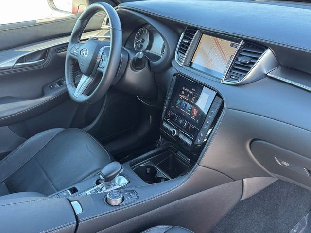 Used 2023 INFINITI QX55 Essential image 10