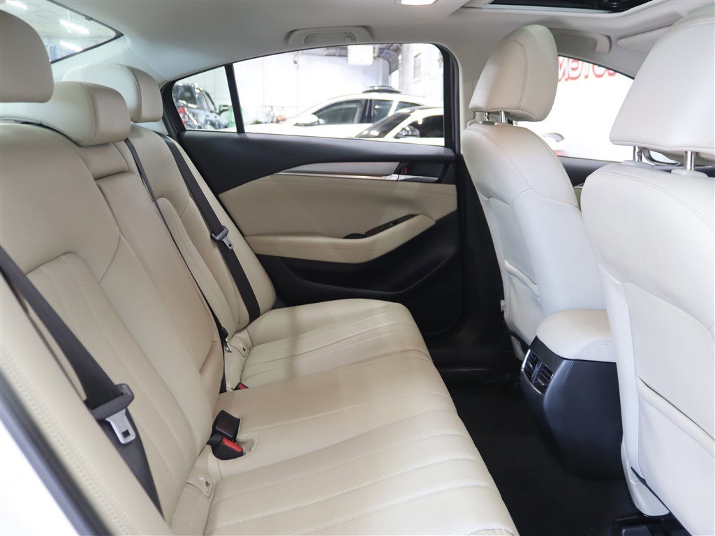 Used 2020 MAZDA MAZDA6 Touring image 16
