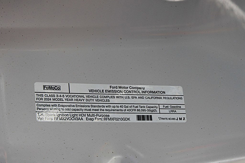 Used 2024 Ford F550 4x4 Regular Cab Super Duty image 40