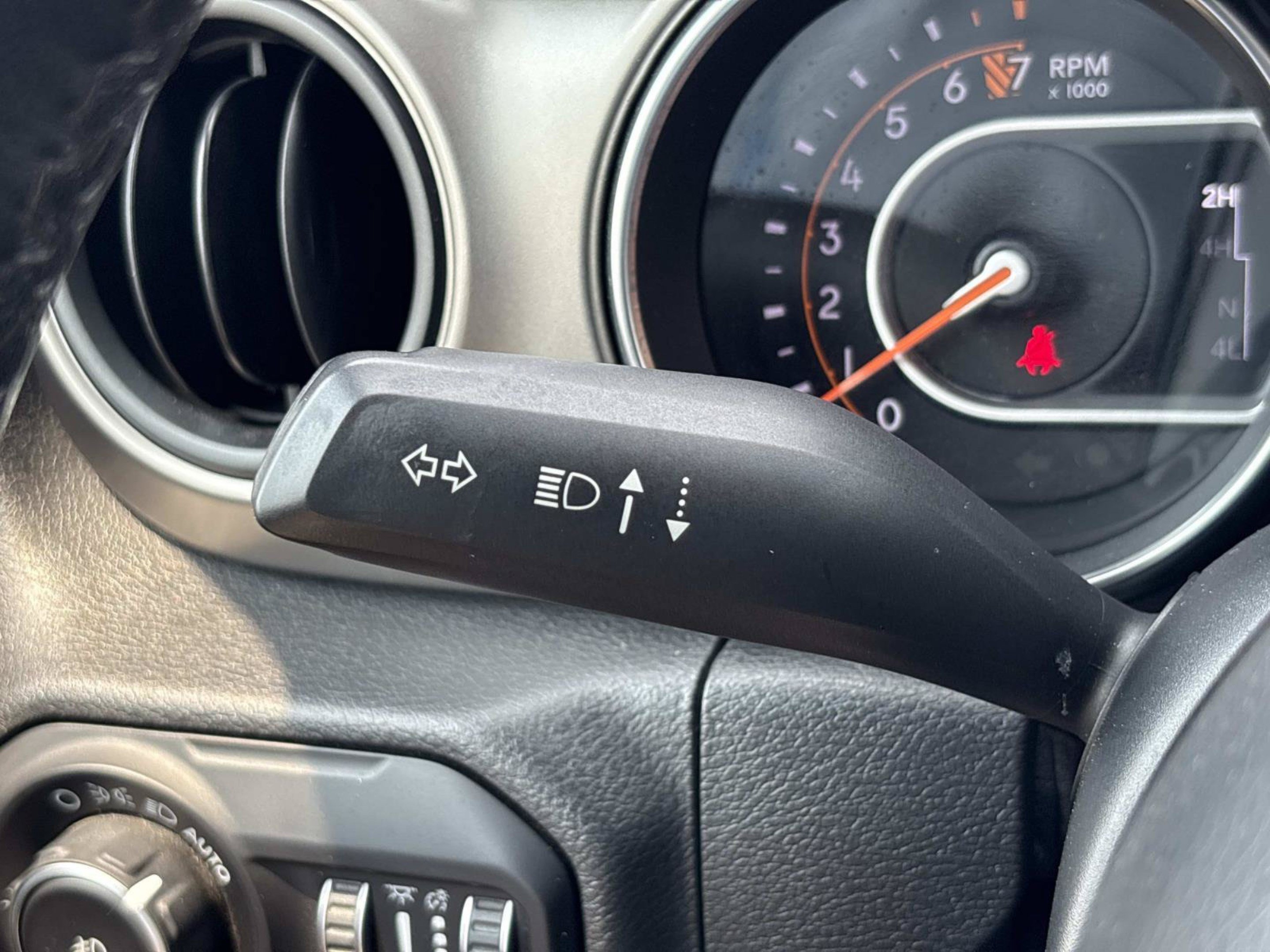 Used 2020 Jeep Wrangler Sport AWD/4WD image 20