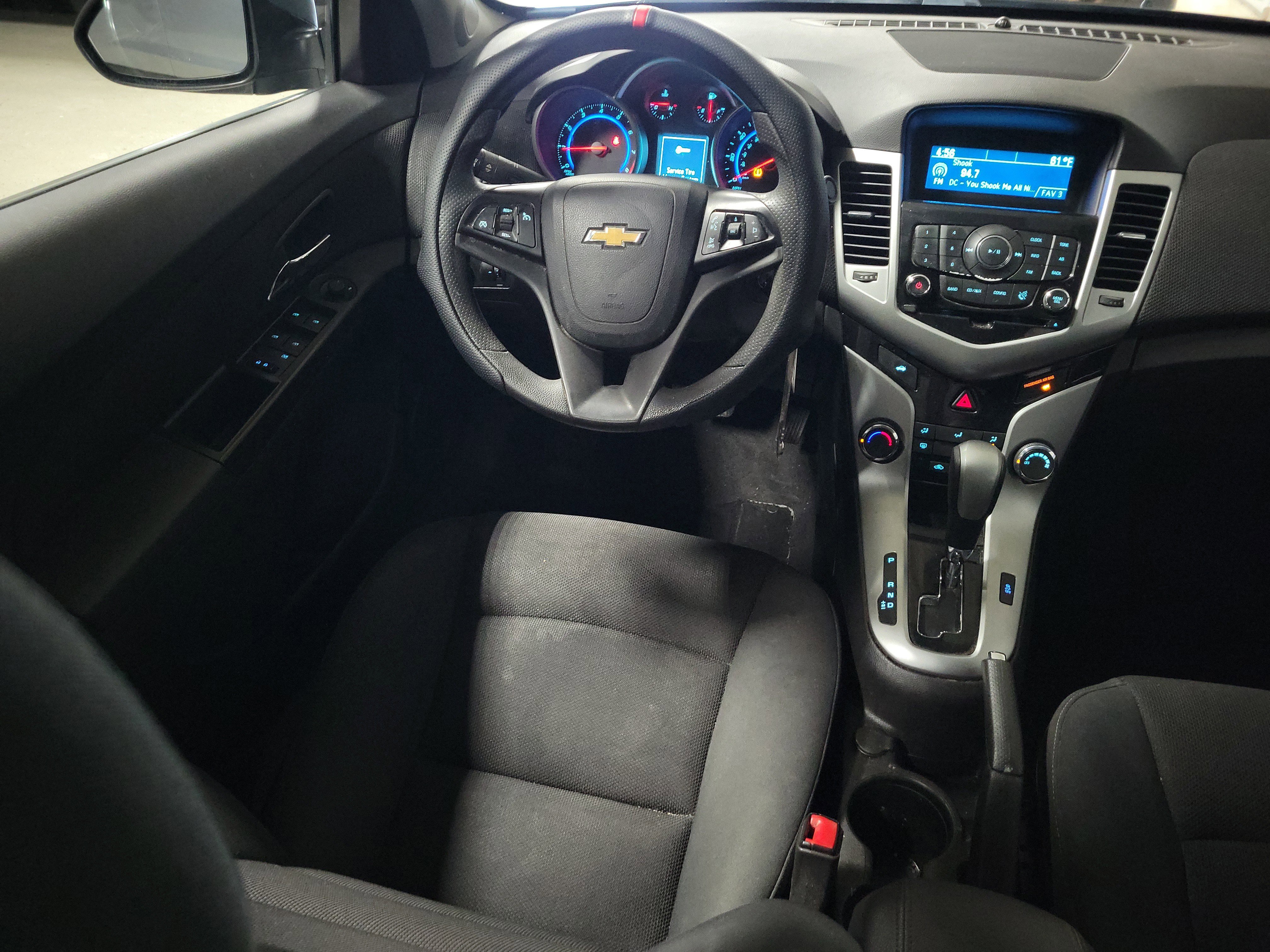 Used 2016 Chevrolet Cruze LT image 13