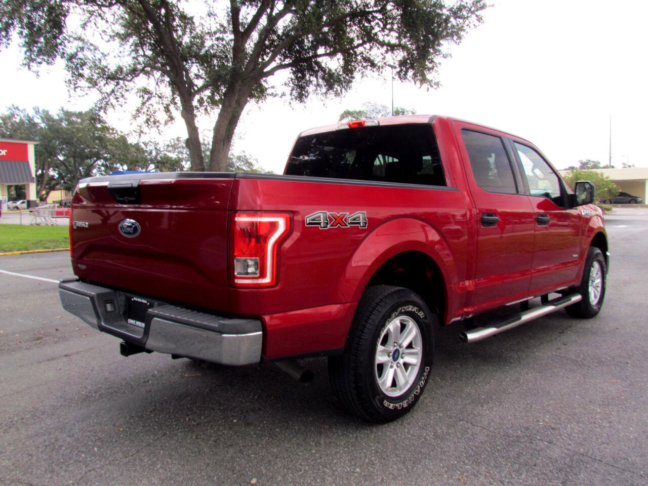 Used 2016 Ford F150 XLT w/ Trailer Tow Package image 10
