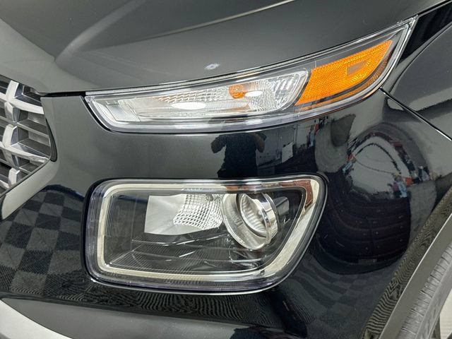 New 2026 Hyundai Venue SEL FWD image 3