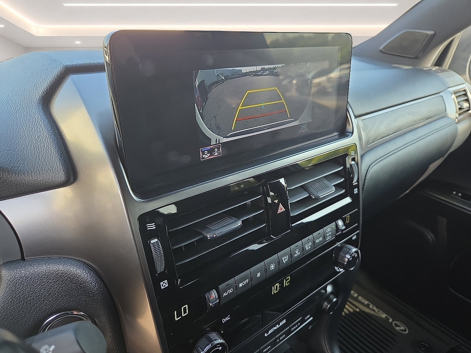 Used 2022 Lexus GX 460 w/ Black Line Special Edition AWD/4WD image 8