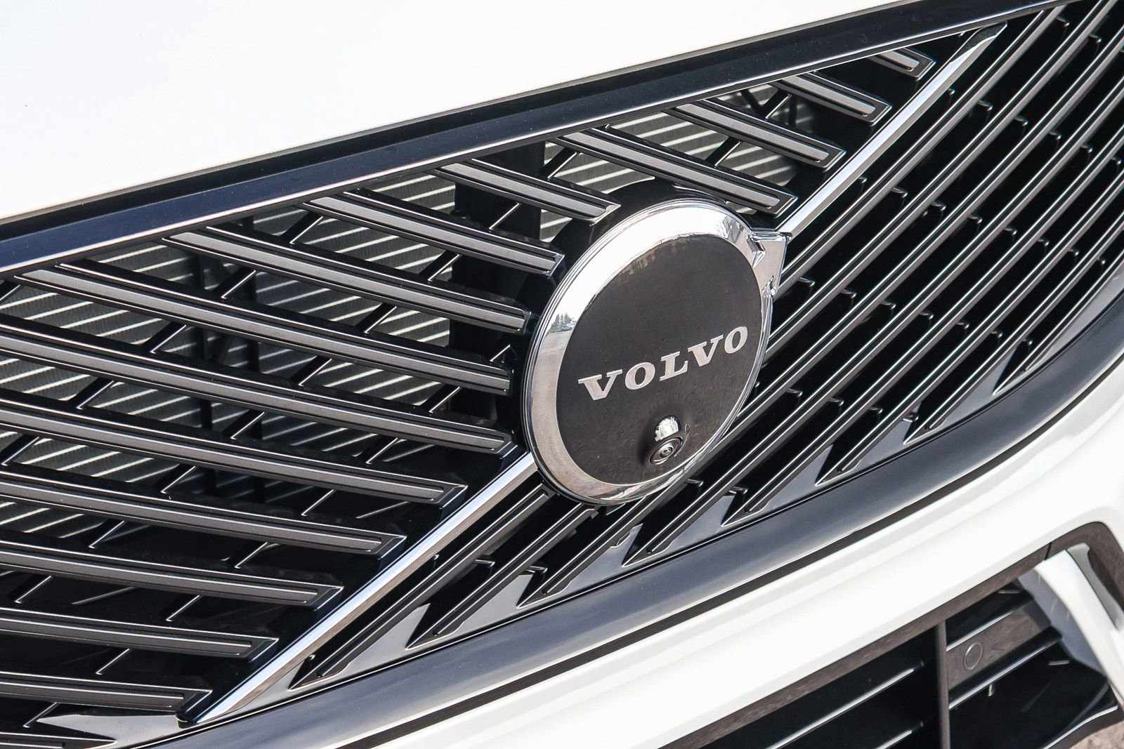 New 2026 Volvo XC60 B5 Plus w/ Climate Package image 16