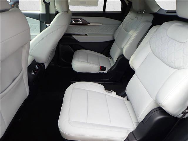 New 2026 Ford Explorer Platinum w/ LUX Leather Package image 10