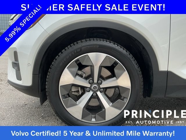 Certified 2023 Volvo XC40 B5 Plus w/ Driver Assist Package AWD/4WD image 10