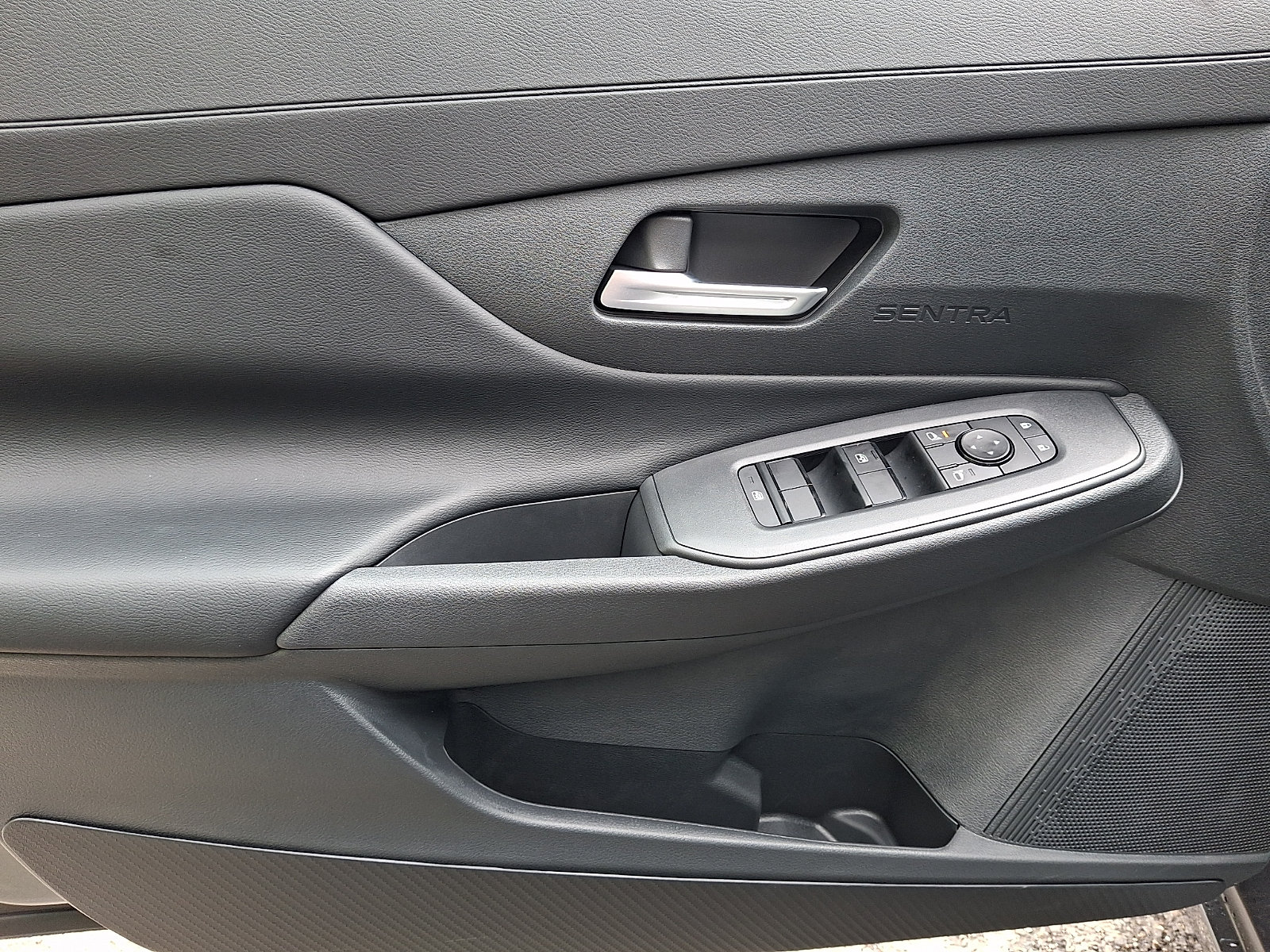 New 2027 Nissan Sentra SV w/ Floor Mat Package FWD image 8