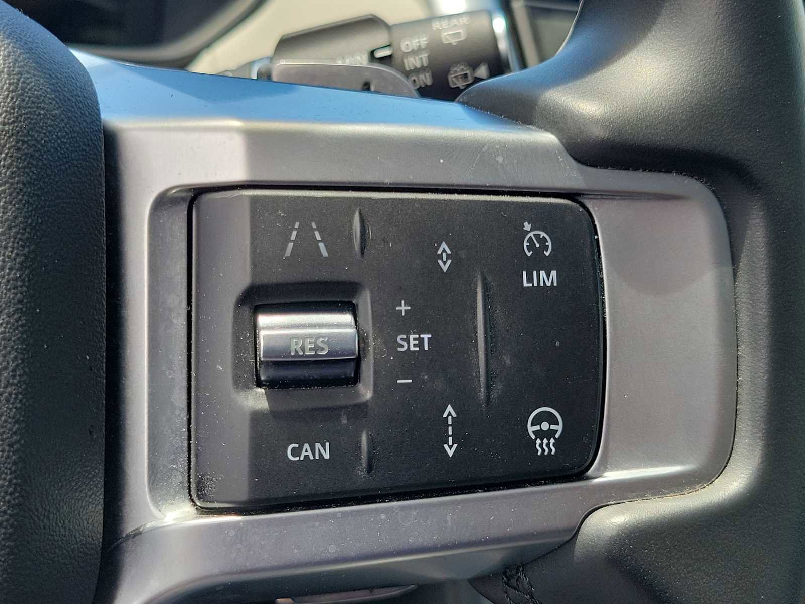 Used 2025 Land Rover Discovery S AWD/4WD image 22