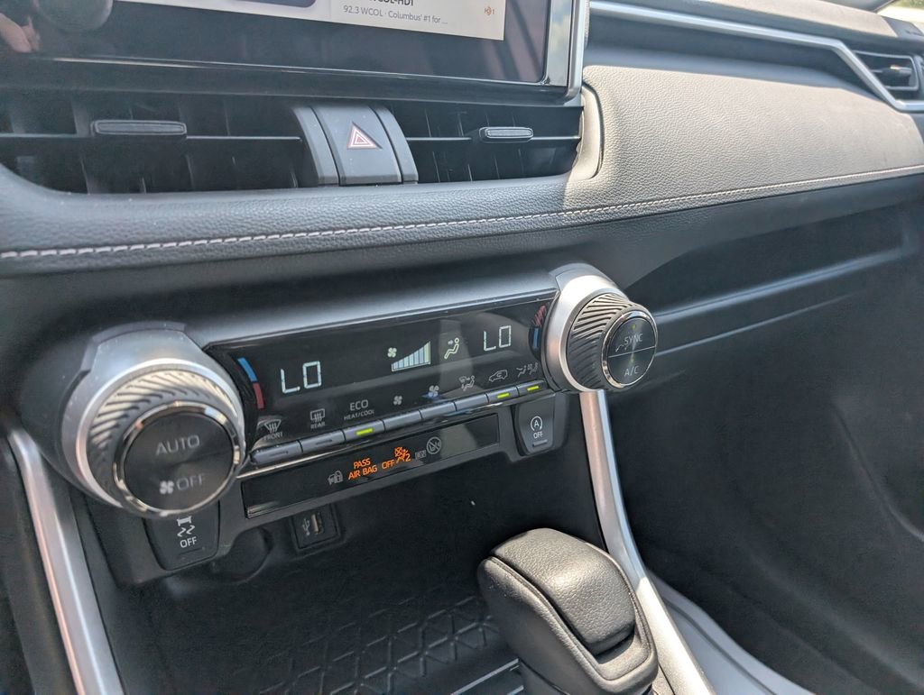 Used 2024 Toyota RAV4 XLE image 21