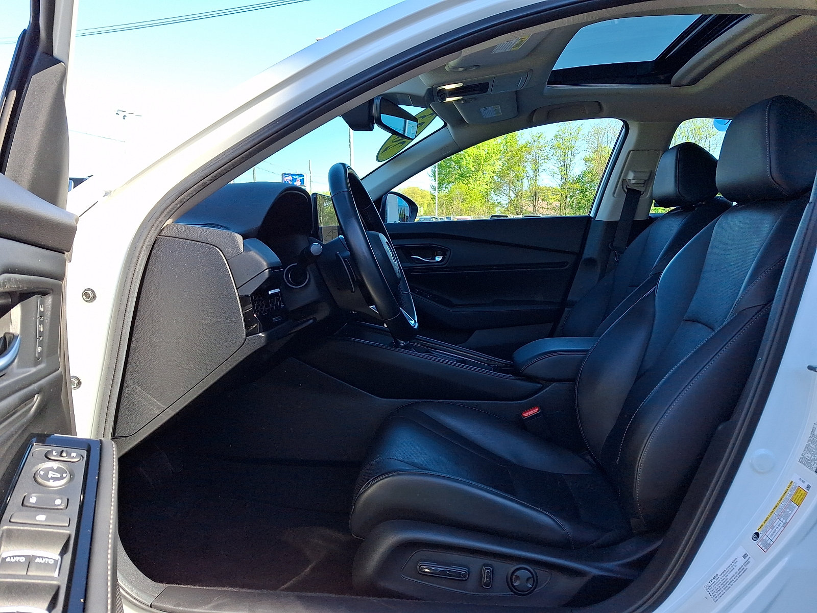 Used 2023 Honda Accord Touring image 13