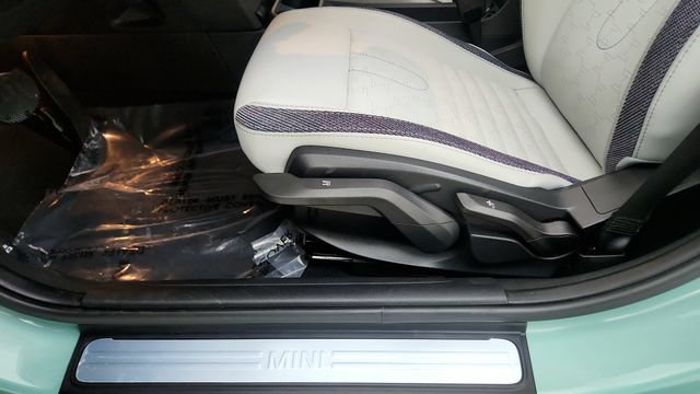 Used 2025 MINI Cooper S FWD image 49