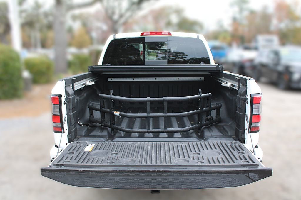 Used 2023 Nissan Frontier SV w/ SV Convenience Package image 14