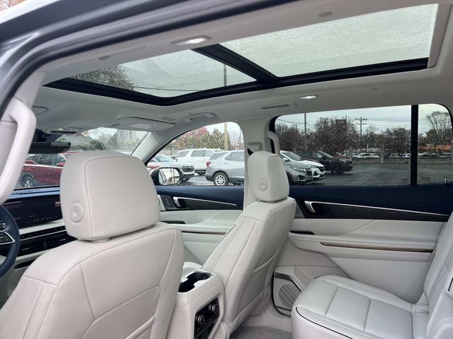 New 2026 Buick Enclave Avenir w/ Super Cruise Package FWD image 15