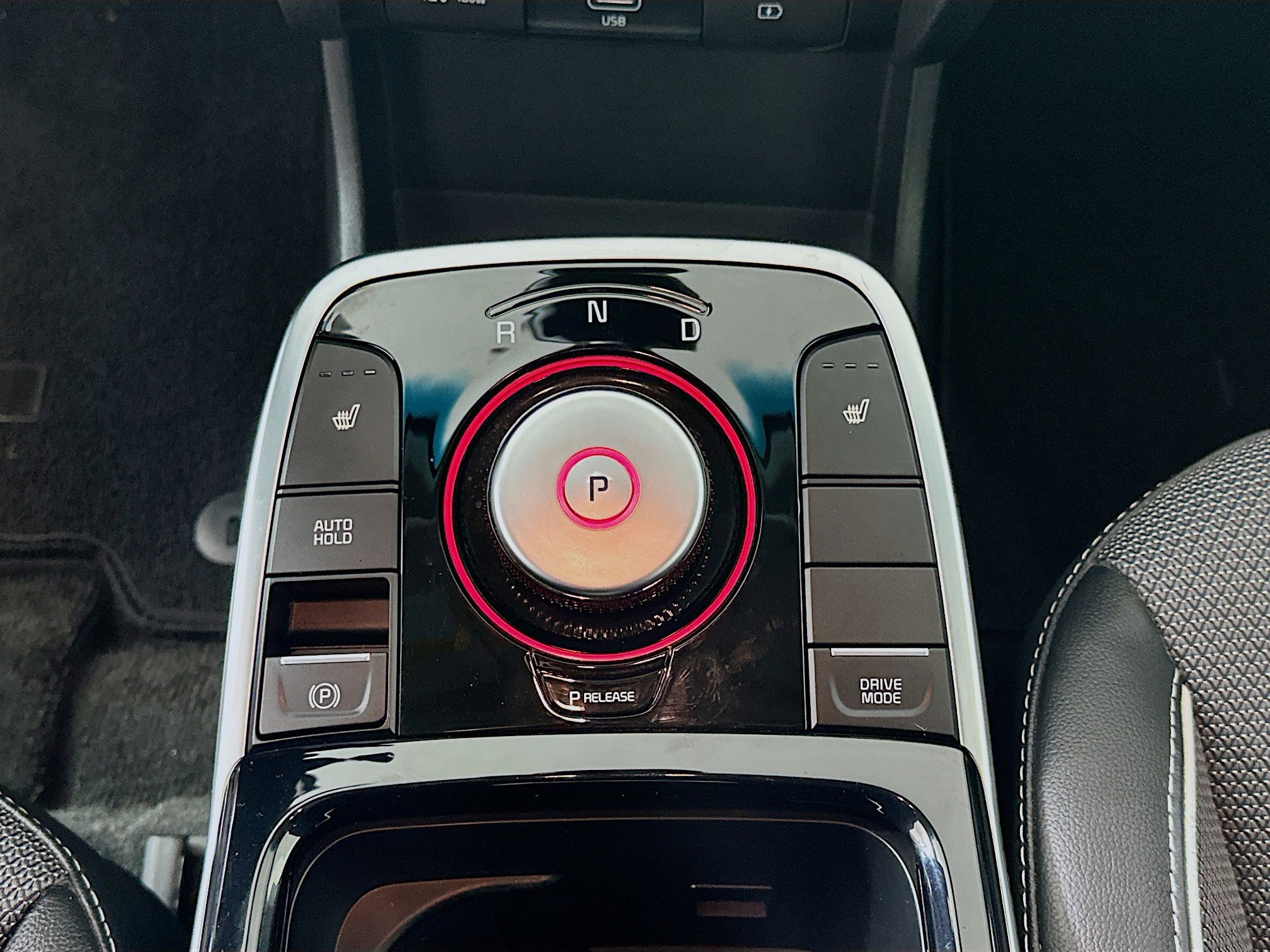 Used 2022 Kia Niro EX image 24