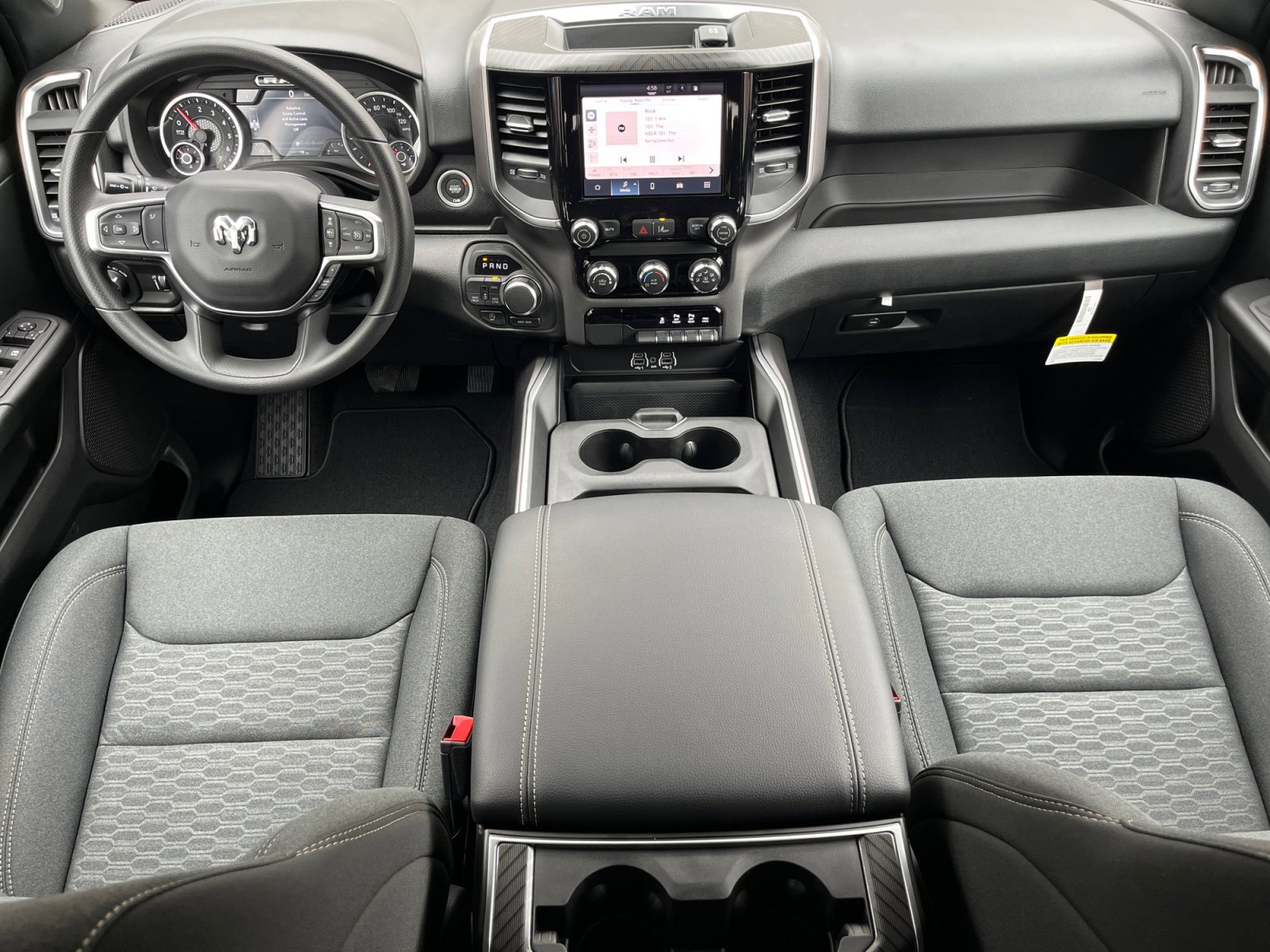 New 2026 RAM 1500 Express AWD/4WD image 16