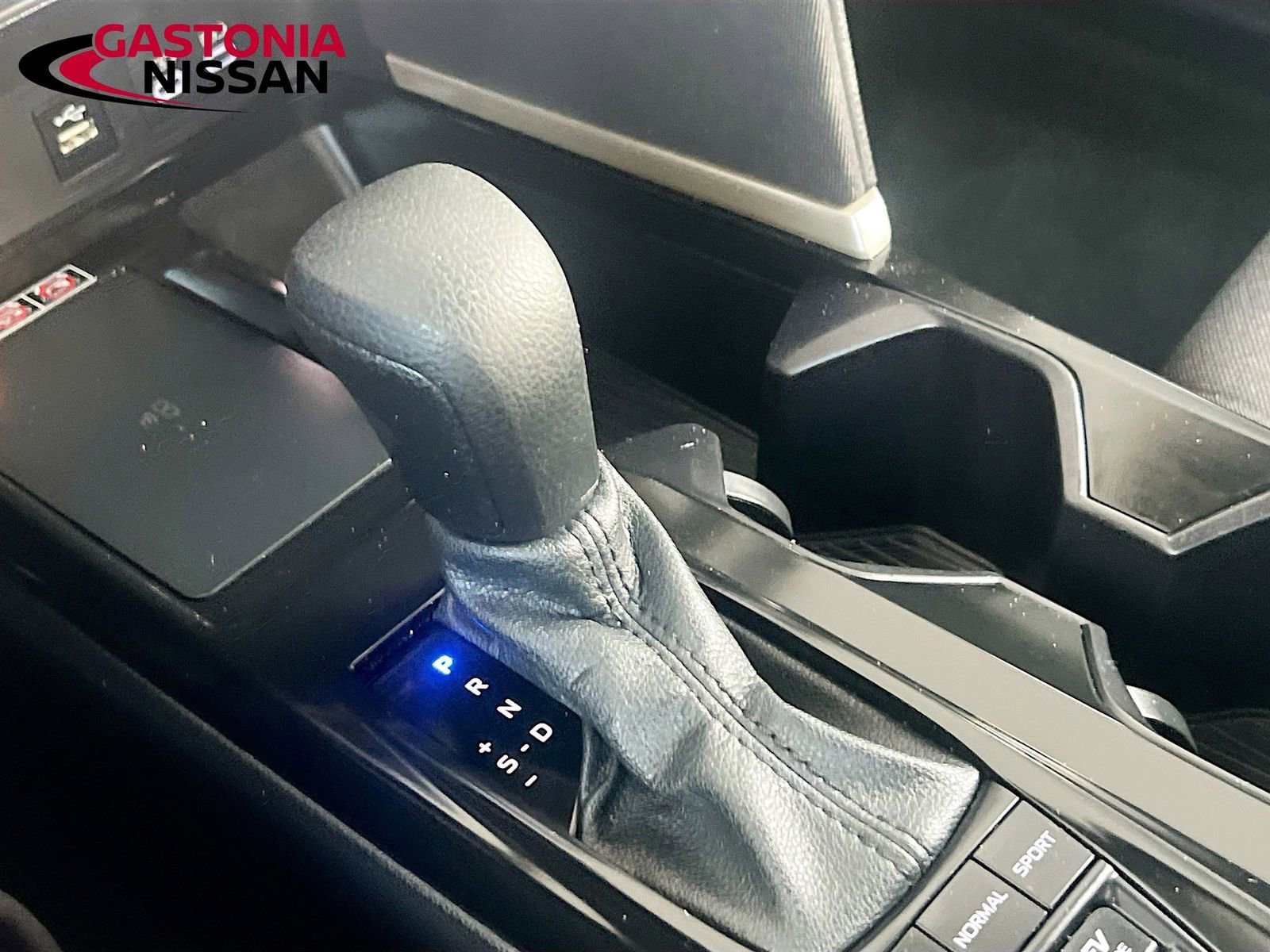 Used 2025 Toyota Camry LE image 21