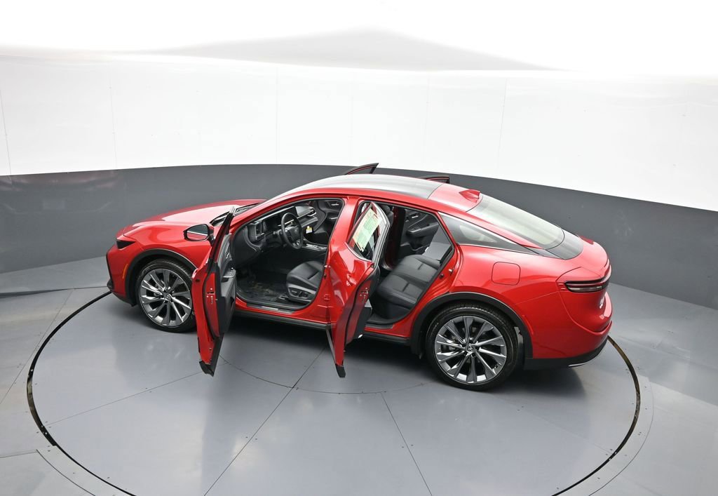 Used 2023 Toyota Crown Limited w/ Advanced Technology Package image 43