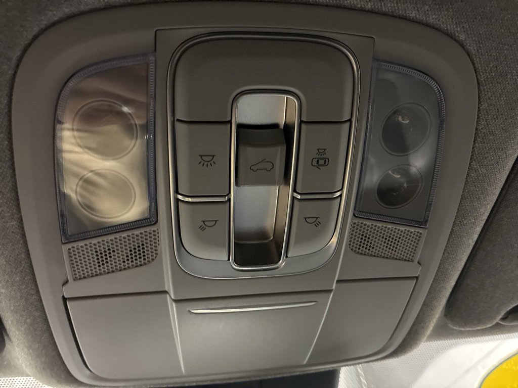 Used 2019 Hyundai Santa Fe FWD image 25