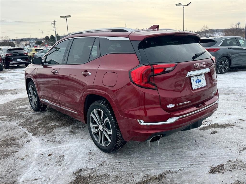 Used 2019 GMC Terrain Denali w/ Advanced Safety Package image 4