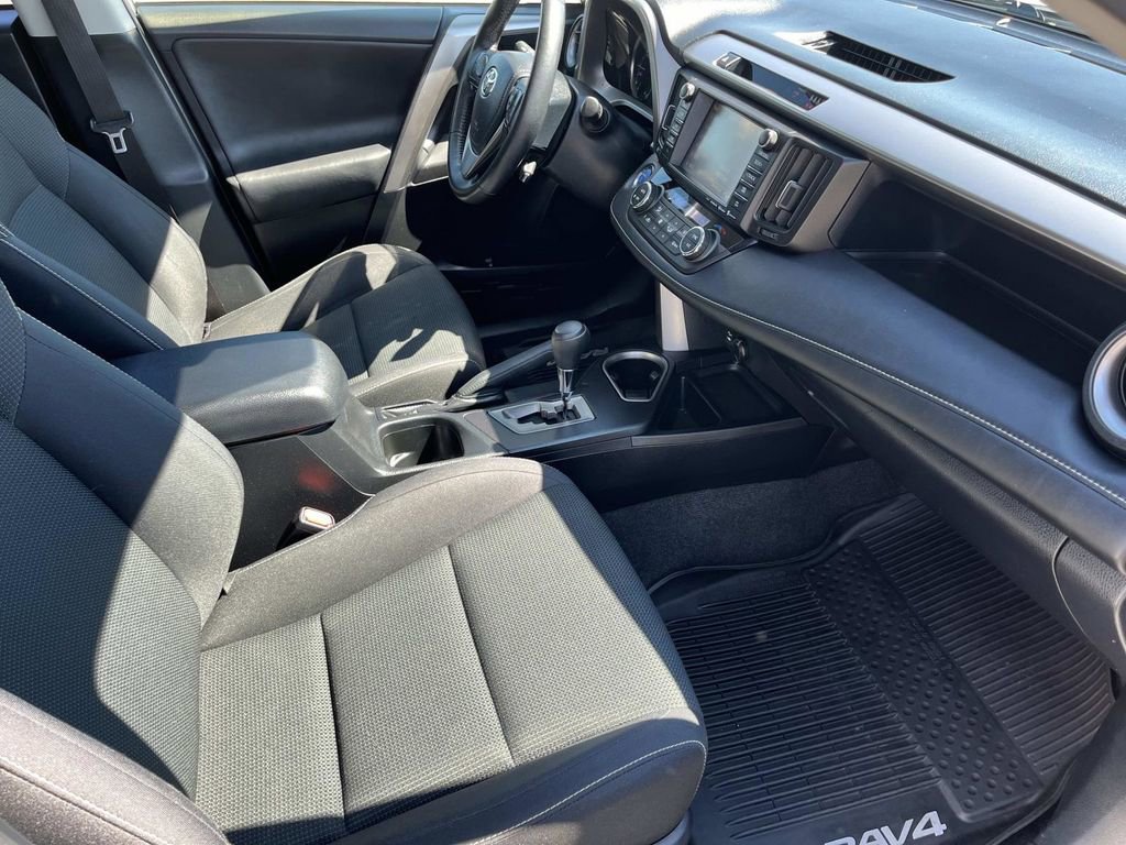 Used 2017 Toyota RAV4 XLE image 23