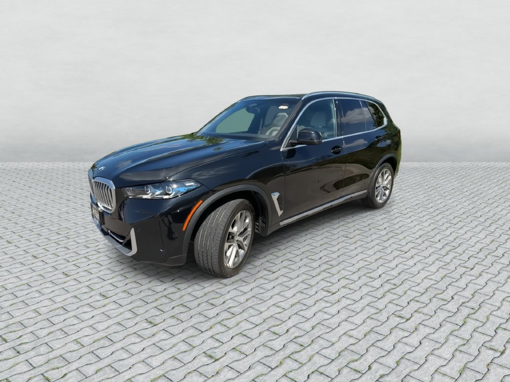 Used 2024 BMW X5 xDrive40i w/ Premium Package AWD/4WD image 4