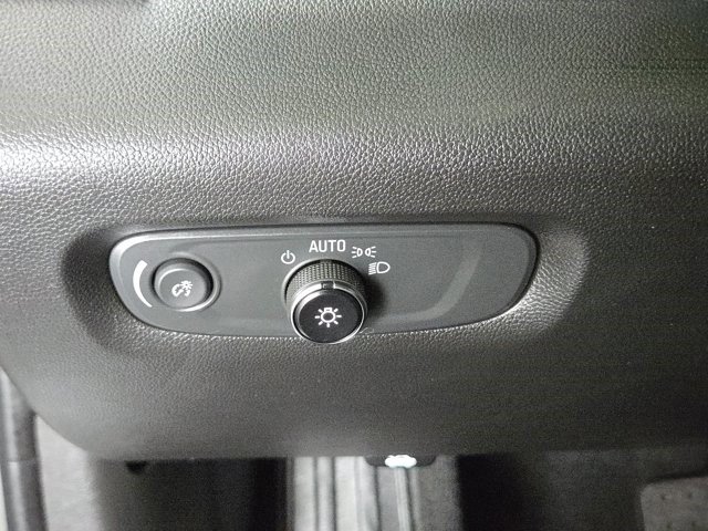 Certified 2023 Chevrolet Traverse Premier FWD image 25