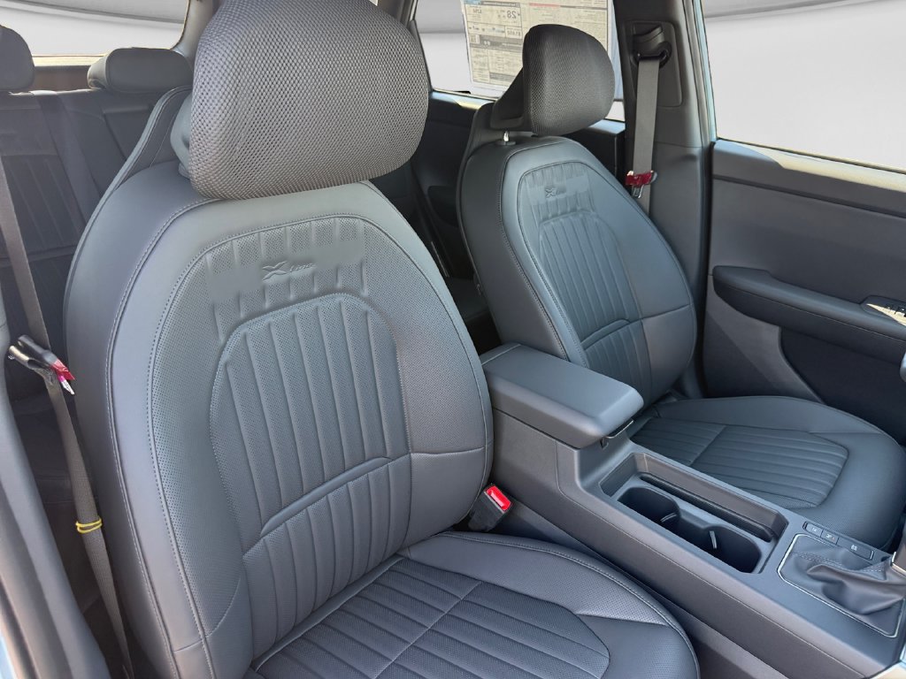 New 2027 Kia Seltos X-Line S w/ X-Line S Premium Package AWD/4WD image 16