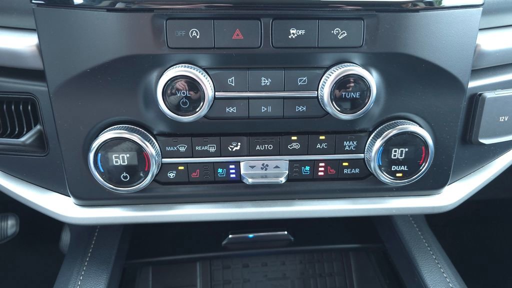 Used 2024 Ford Expedition Max XLT AWD/4WD image 39