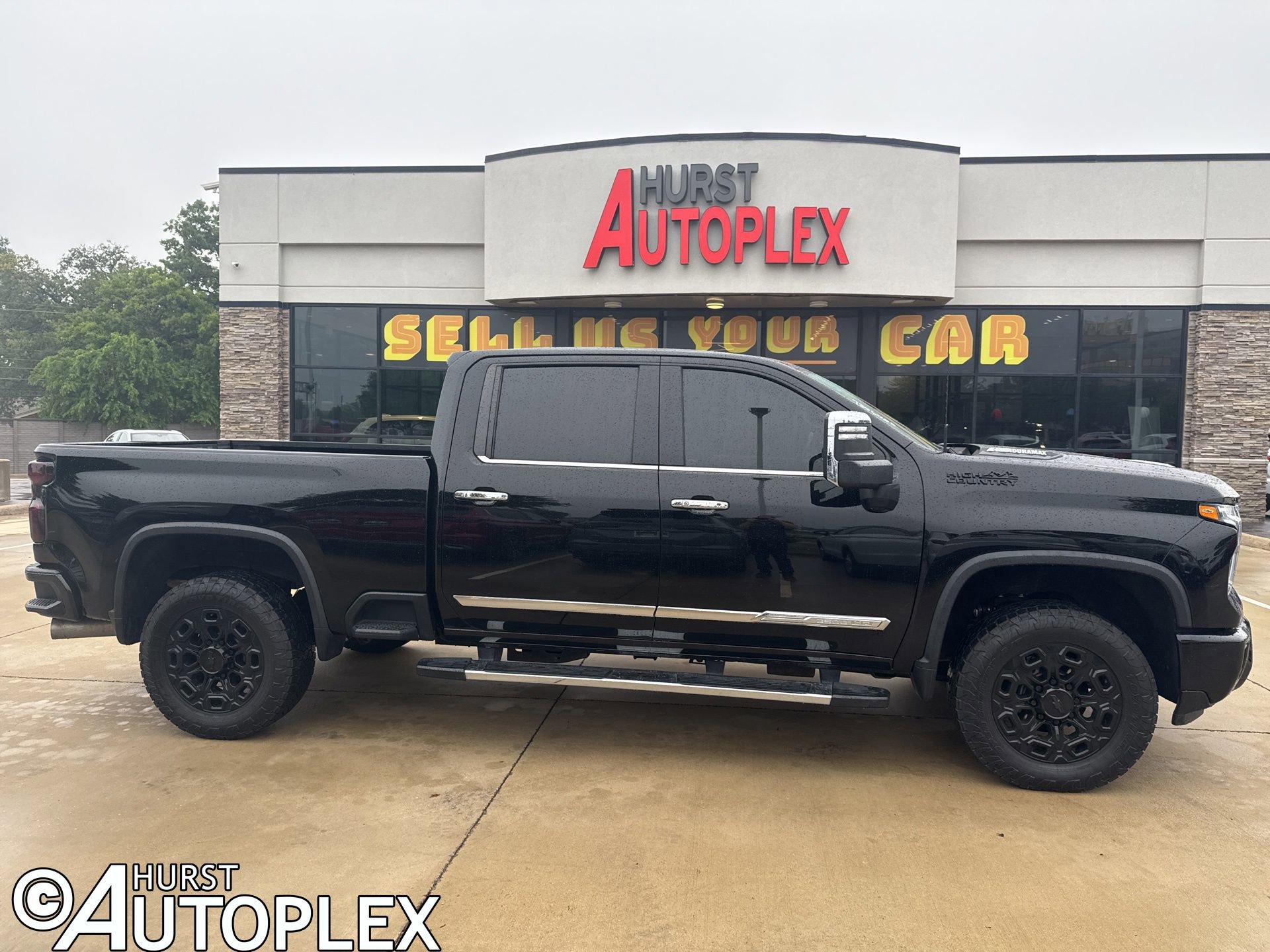 Used 2024 Chevrolet Silverado 2500 High Country w/ Technology Package image 1