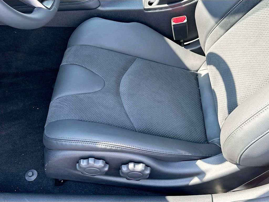 New 2025 Nissan Z Performance w/ Floor Mat Package image 26