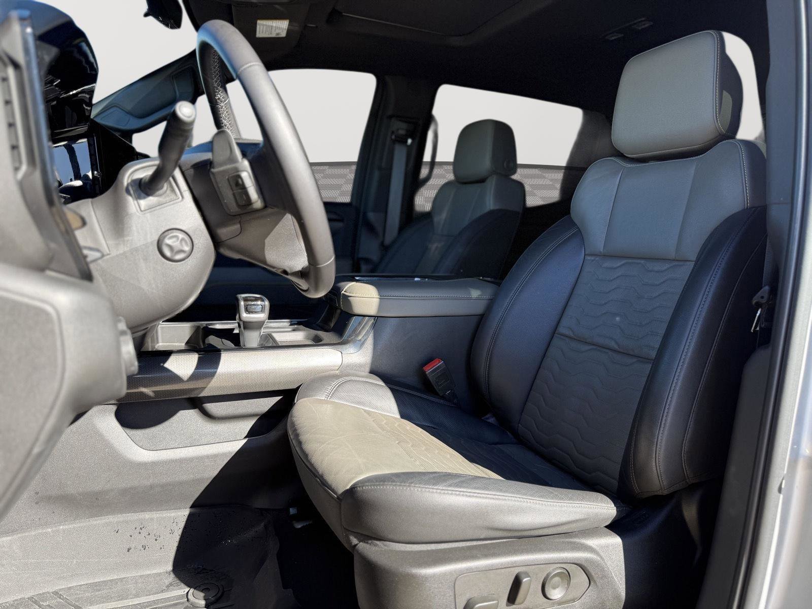 Used 2022 Chevrolet Silverado 1500 ZR2 w/ Technology Package image 10