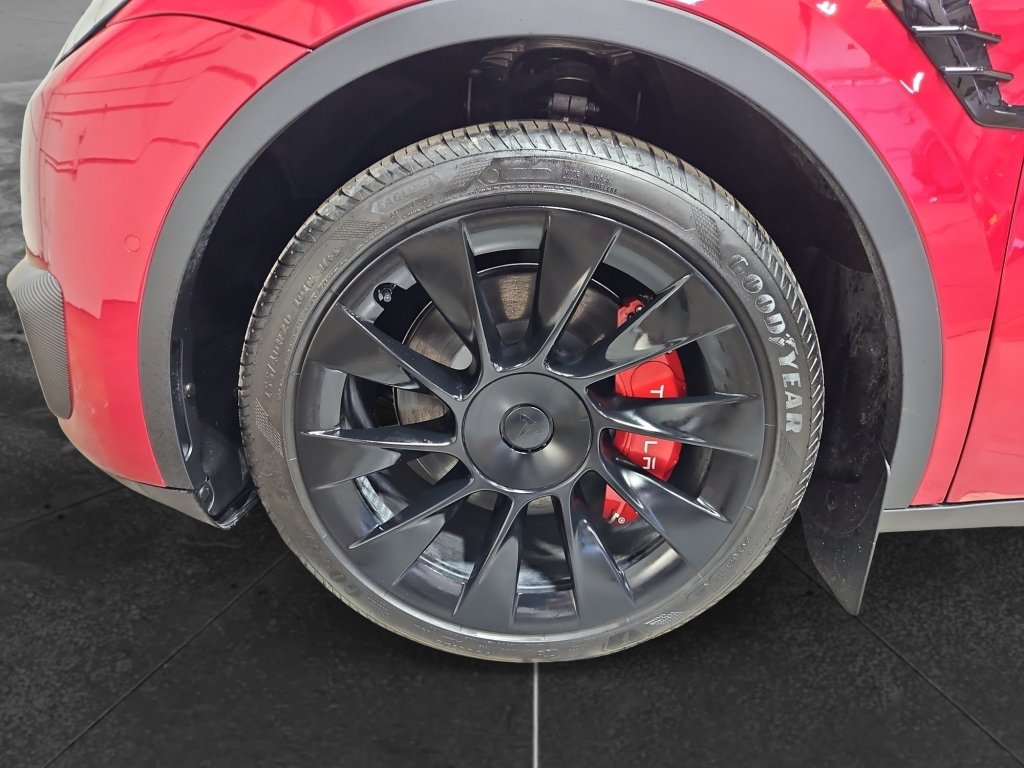 Used 2022 Tesla Model Y Long Range AWD/4WD image 30
